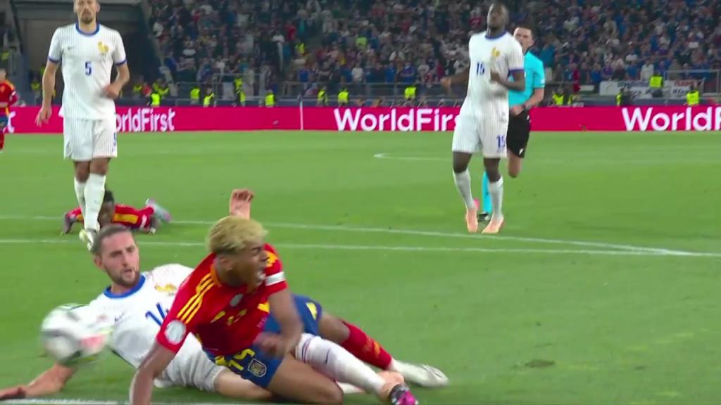 拉比奥特放倒亚马尔送点!亚马尔亲自主罚命中!西班牙3-0法国!
