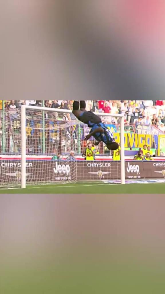 一言不合就空翻!被足球耽误的体操天才马丁斯!