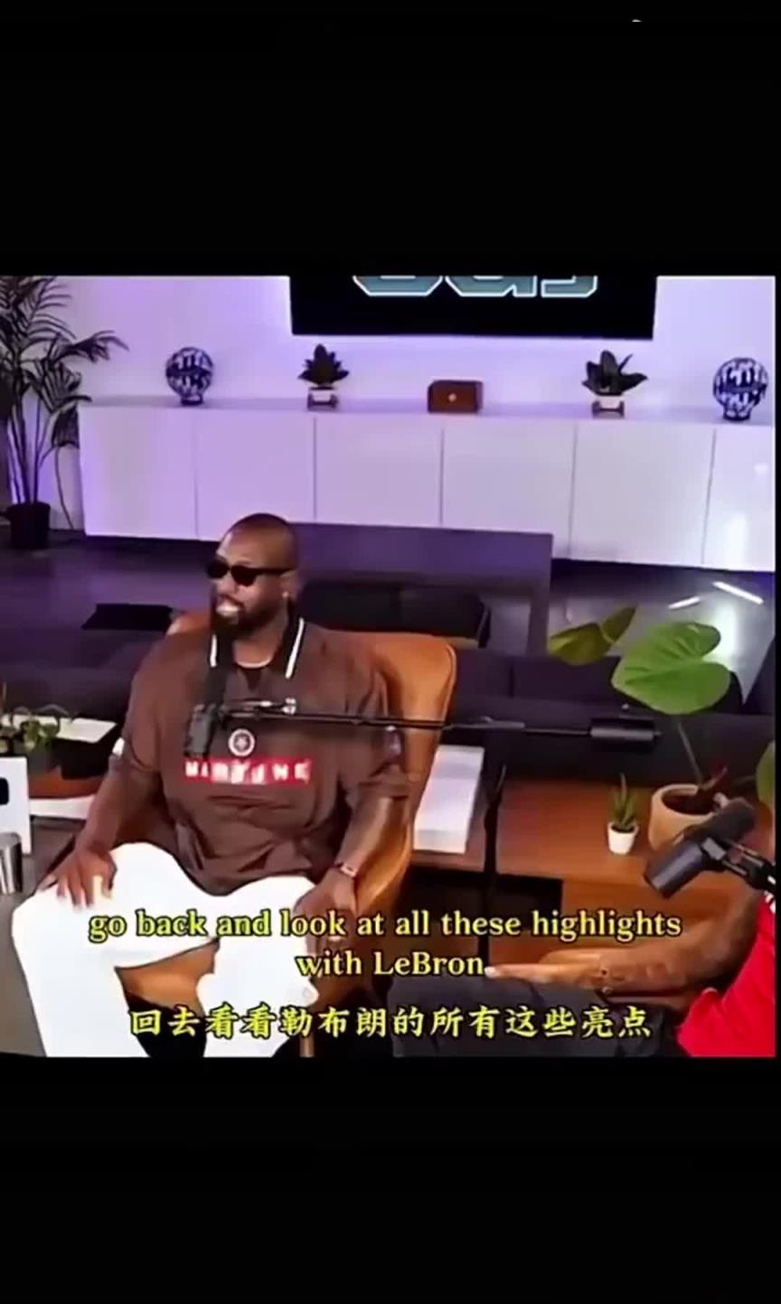 韦德:所谓詹韦连线就是我牺牲数据给老詹吃饼 结果媒体只会报道数据