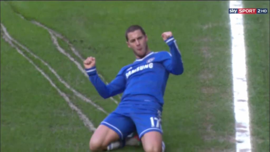 谁年轻的时候还不是个球王?巅峰阿扎尔堪称无解!