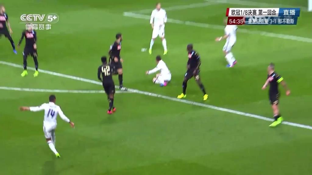 超级世界波!卡塞米罗欧冠致敬齐达内天外飞仙!