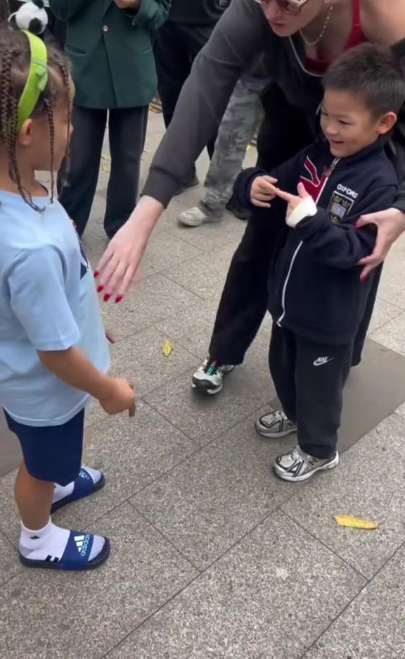 罗斯儿子真的太可爱了,害我看了好几遍