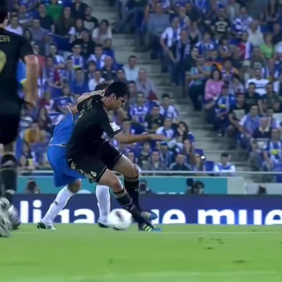 今天看到一个有趣的评论:卡卡就像是三国时期的赵云,又帅又能打