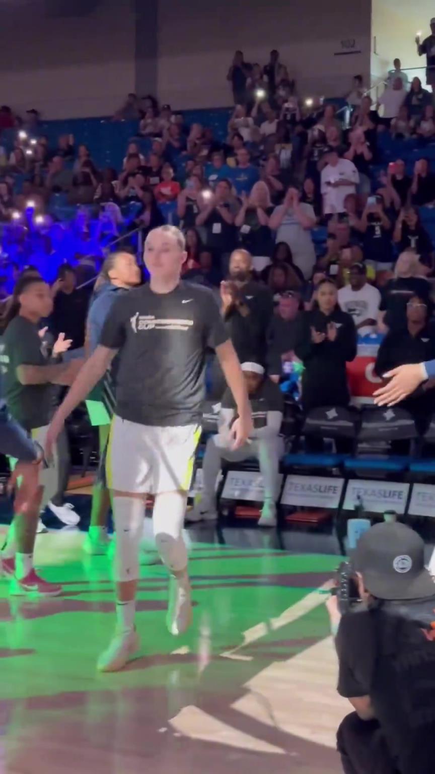 李月汝达拉斯飞翼队首秀✋