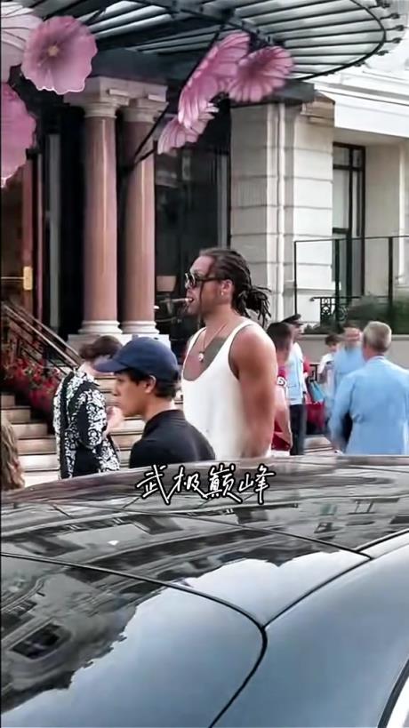 简直太帅了~在摩纳哥遇到阿隆戈登~
