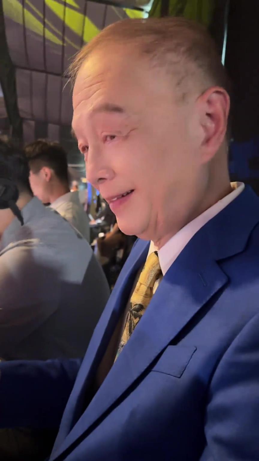 小崔G6现场实拍!在美颜滤镜下 张卫平张指导也能年轻30岁