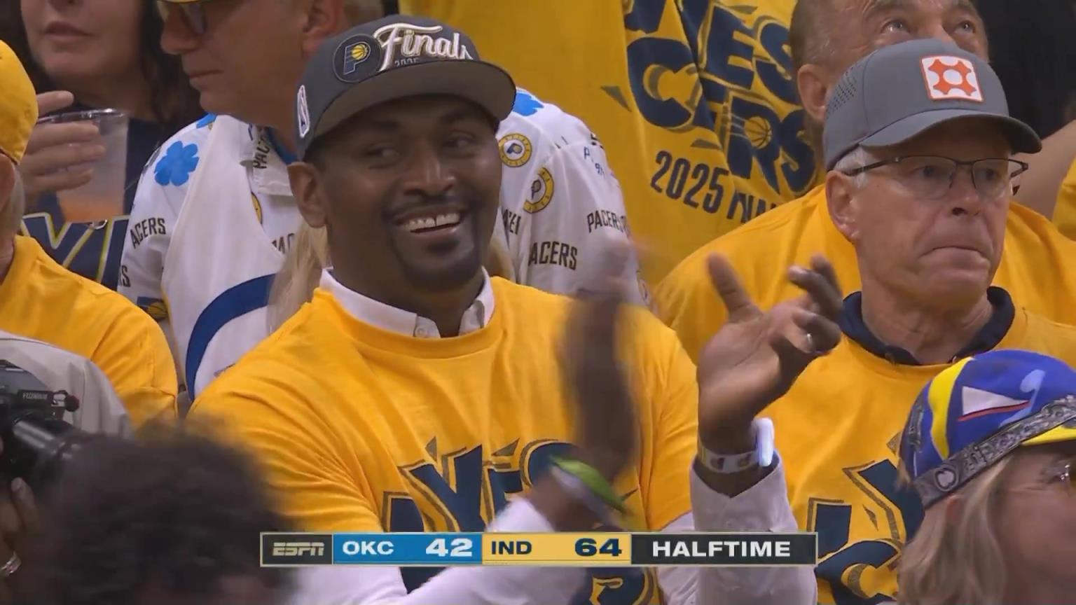 这人慈眉善目!大比分领先22分 慈世平:请叫我小泰就行