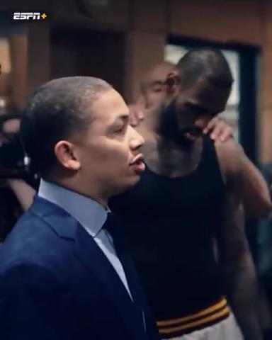 16年总决G6后的詹姆斯:勇士已经顶不住了,身体和精神上都是