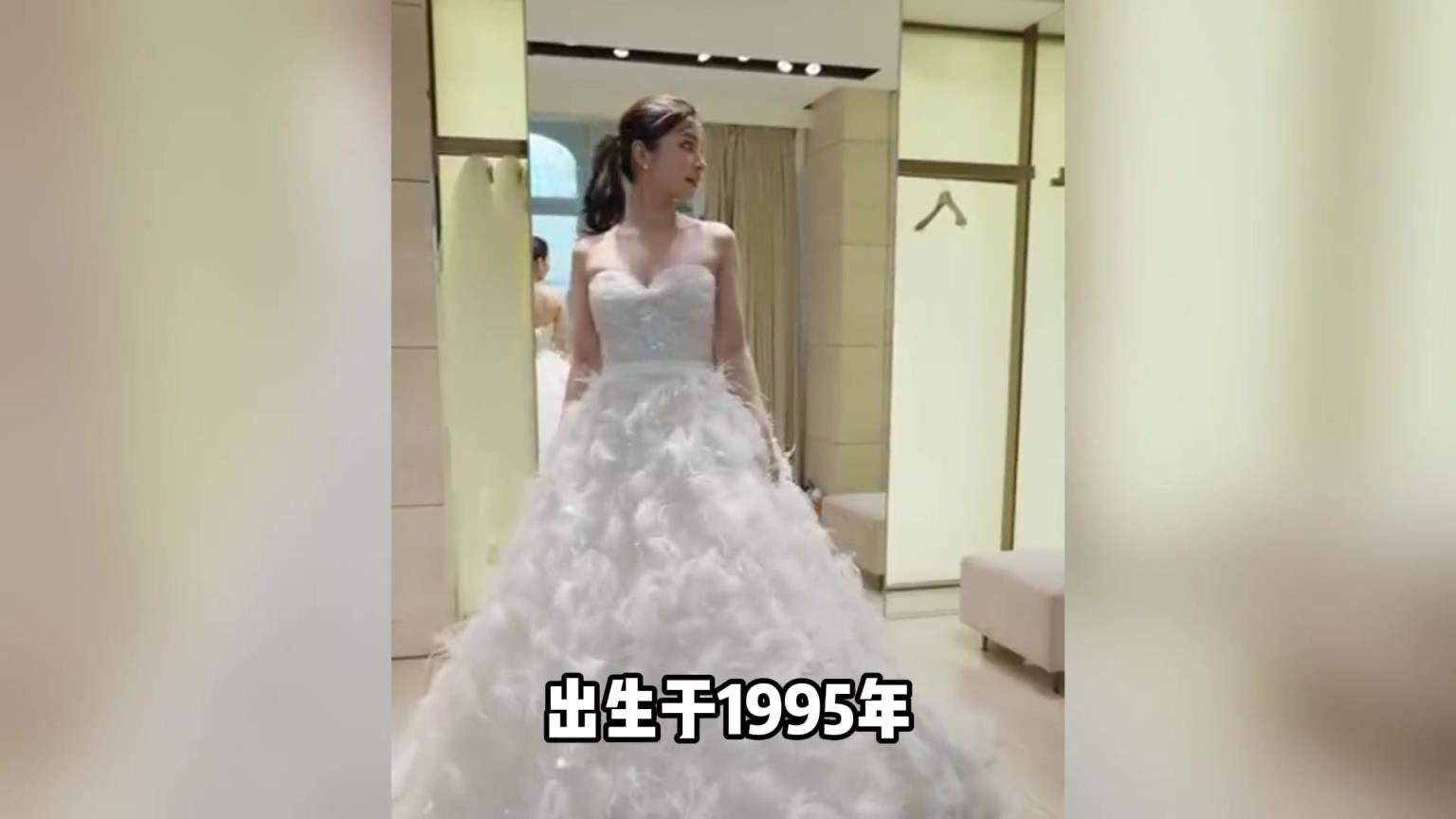 日本国脚堂安律结婚，老婆是美妆博主明松美玖