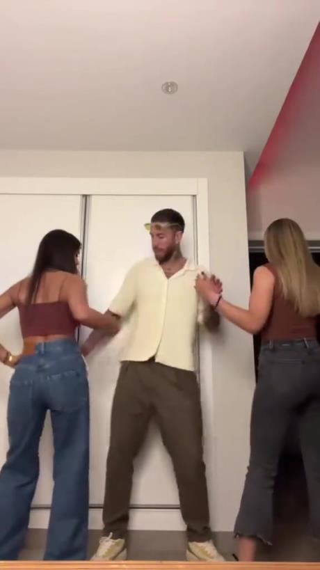 末轮能率队晋级吗?名场面:与姐妹合拍跳舞视频的拉莫斯!