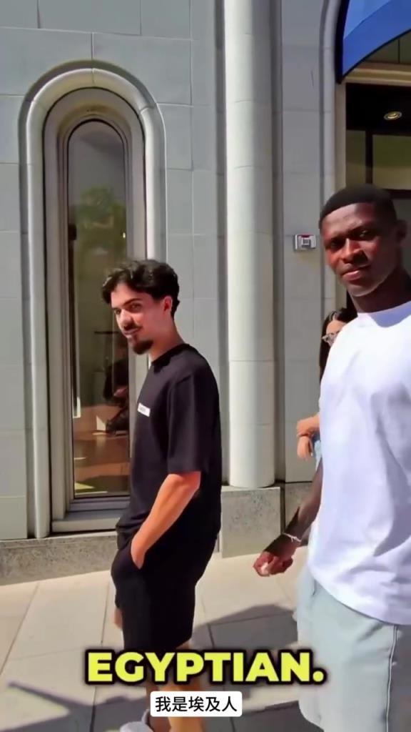 这是演的还是真的?维蒂尼亚和努诺在美国街头被迫社交!