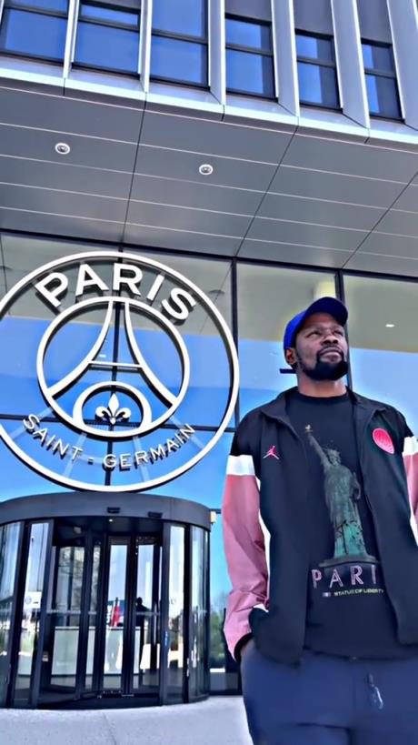 气质太绝了!巴黎小老板NBA巨星杜兰特!