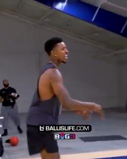 霍华德近期1v1单挑流出,这状态再打打CBA没问题吧?