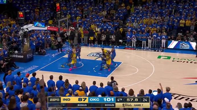 满眼尽是不甘心!内史密斯6犯离场后在替补席掩面哭泣