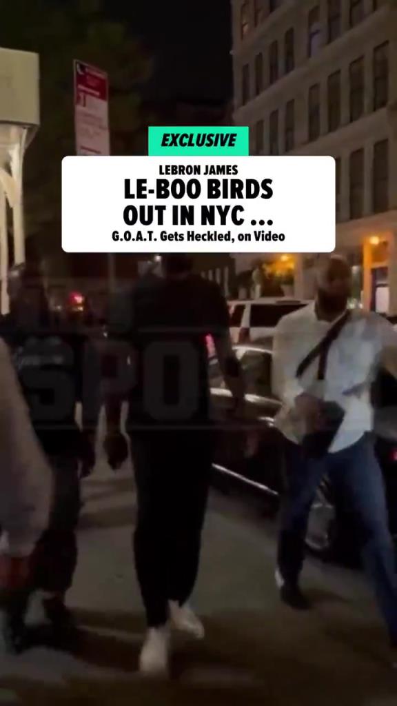 詹姆斯在纽约街头遭到球迷贴脸输出:你永远比不了乔丹!