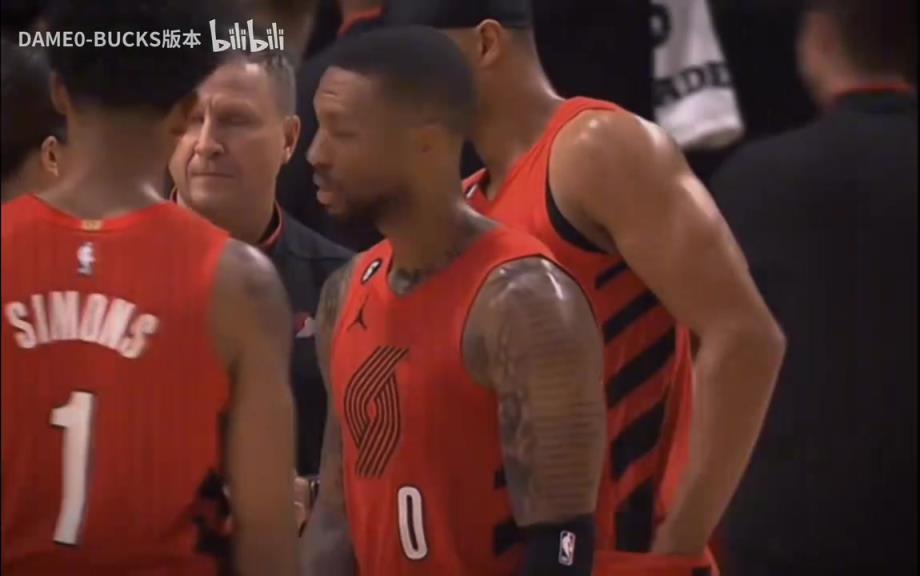 被交易到凯尔特人!当年本以为西蒙斯会是利拉德的接班人……