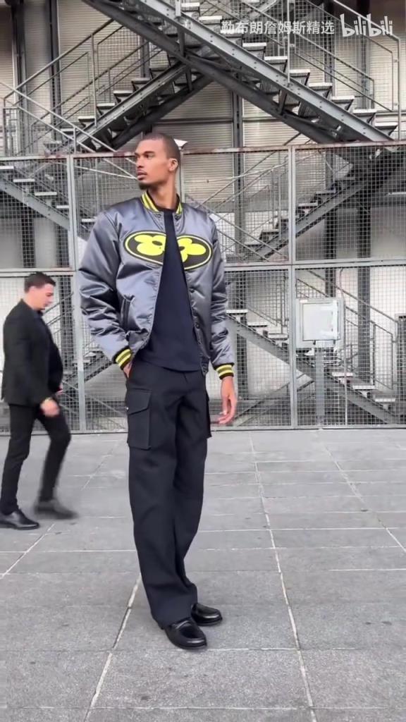 大合集！文班哈登威少参加巴黎时装周！吧友们还认识谁？