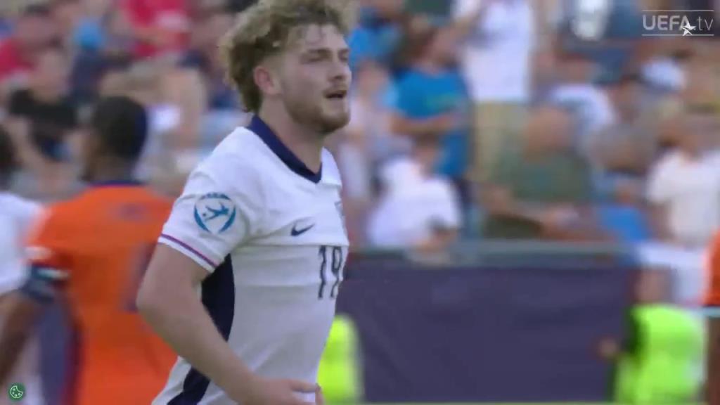 英格兰U21打破僵局!埃利奥特禁区内爆射得手!安德森送助攻!