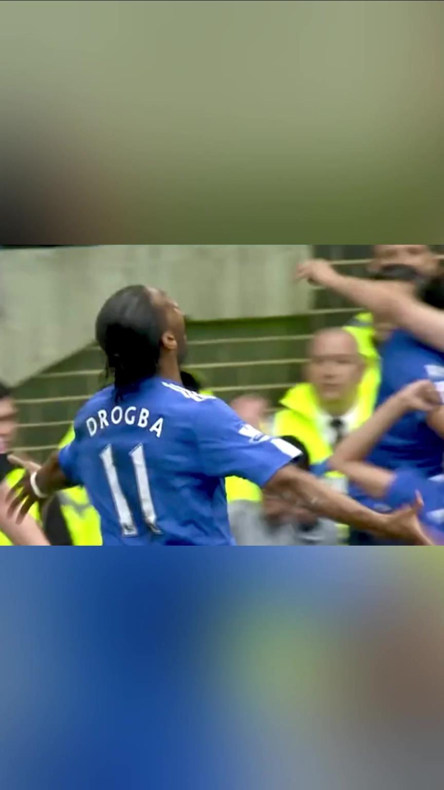 德罗巴神级蝎子摆尾停球送助攻,直接让进球甘当绿叶!