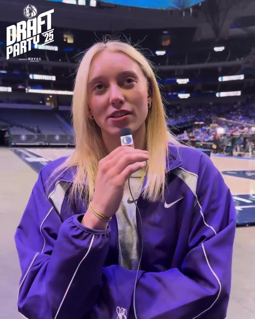 美~佩奇选历史状元首发 詹姆斯居然入选 其他全是WNBA状元