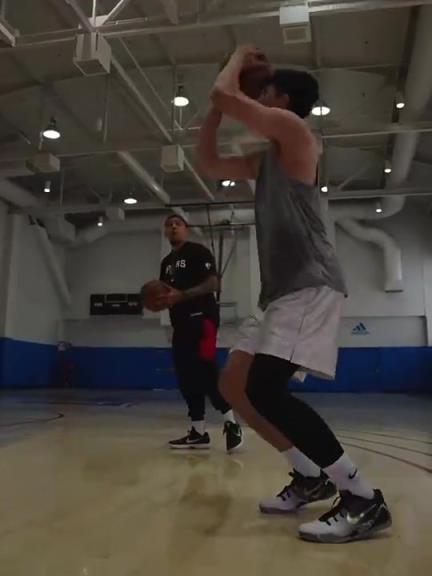 为何选蒙哥马利!如果崔永熙选择富保罗当经纪人,去年会落选吗?