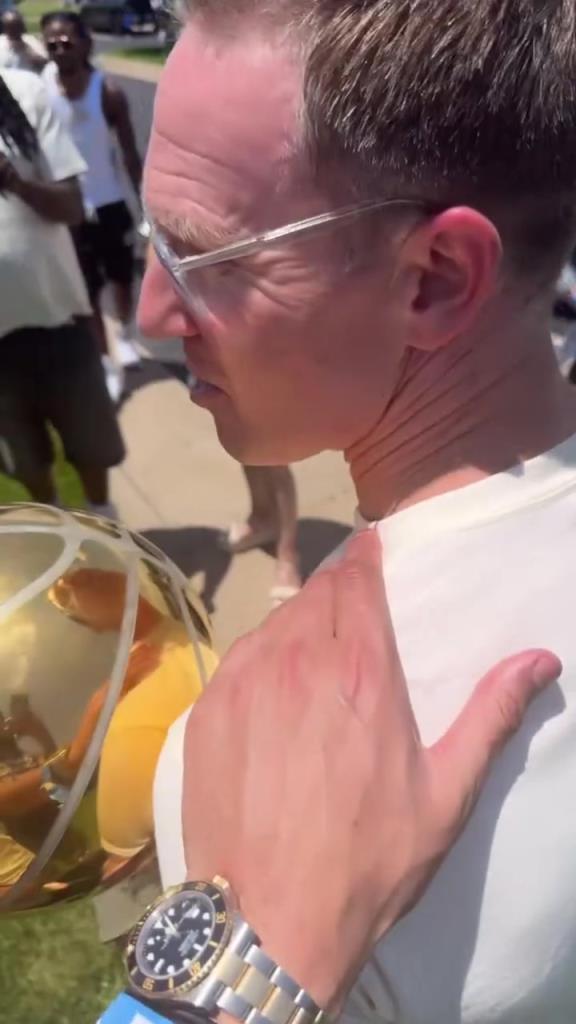 你小子会来事啊!在杰林面前,普雷斯蒂都绷不住!