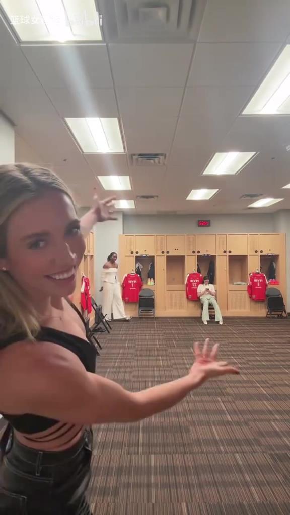 场上狠人,场下穿搭模板!印第安纳狂热队球员的今日穿搭!