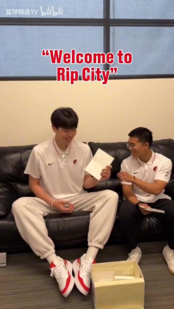 官方发布!开拓者官方晒大量球迷写信寄语杨瀚森视频!