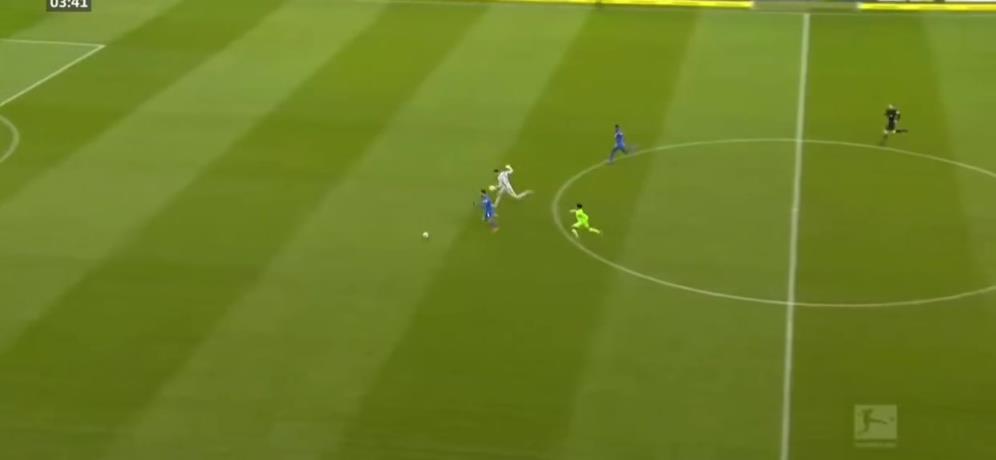 傅欢进来学学！你能感受到这名后卫的担当吗？