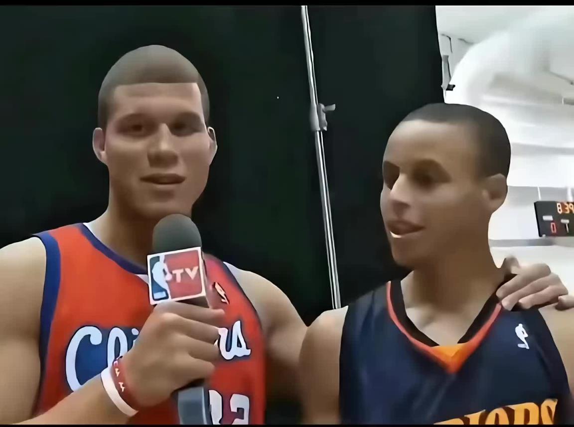 09年选秀之后 年轻的格里芬采访库里 居然都没喊对库里名字哈