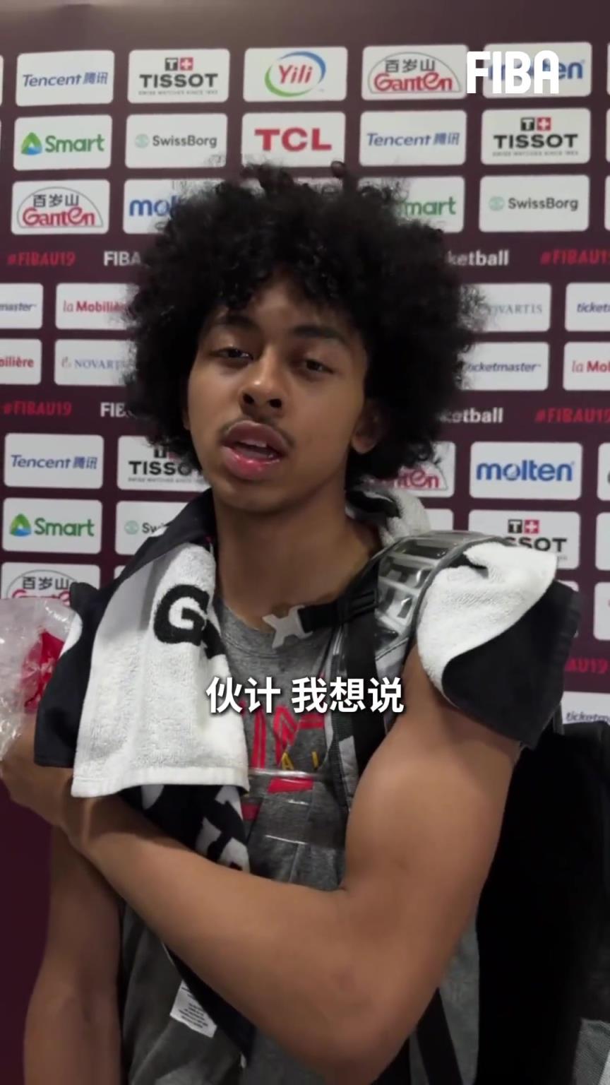 朱正赛后接受采访,英文很溜,不知道中文怎么样