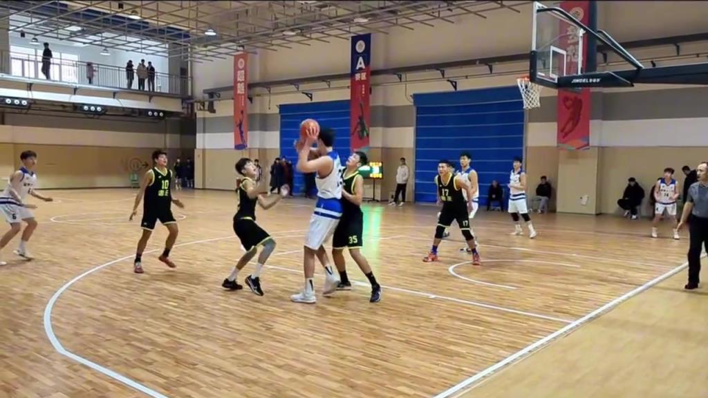 天生的球商啊!杨瀚森的淄博十一中篮球赛集锦!初见端倪!