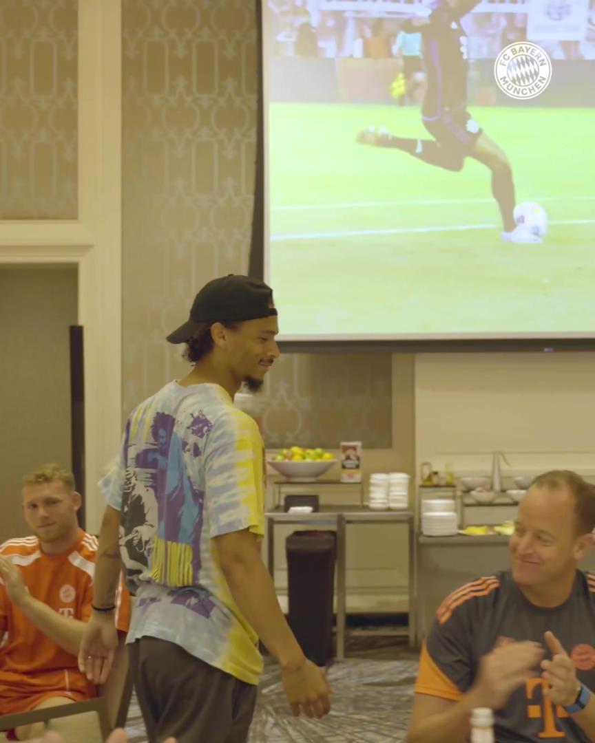 萨内告别仪式上发言:祝愿球队赢下后续比赛并捧得冠军奖杯