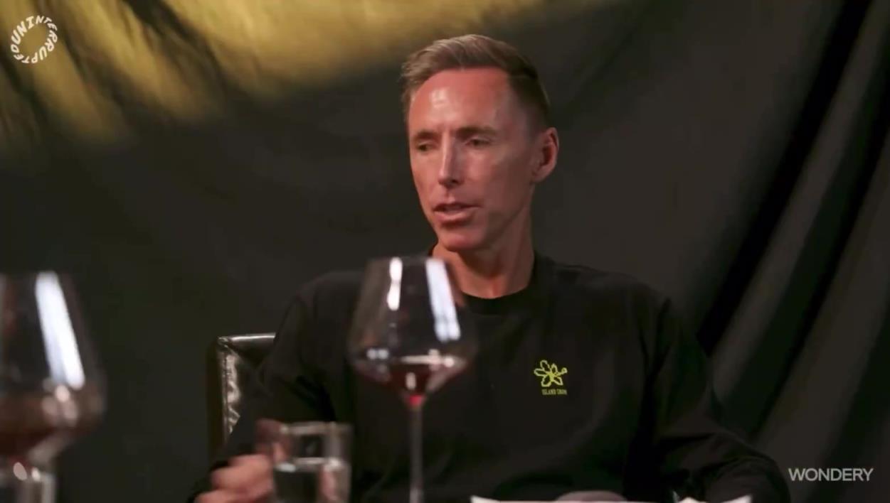 KD:最后5-6秒必须把球给终结者 若让芬尼-史密斯(无冒犯)勉强投三分不好