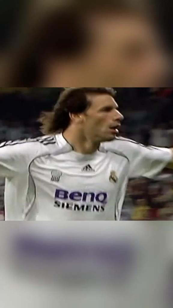 流畅反击!范尼这脚凌空破门得多少中锋学习!