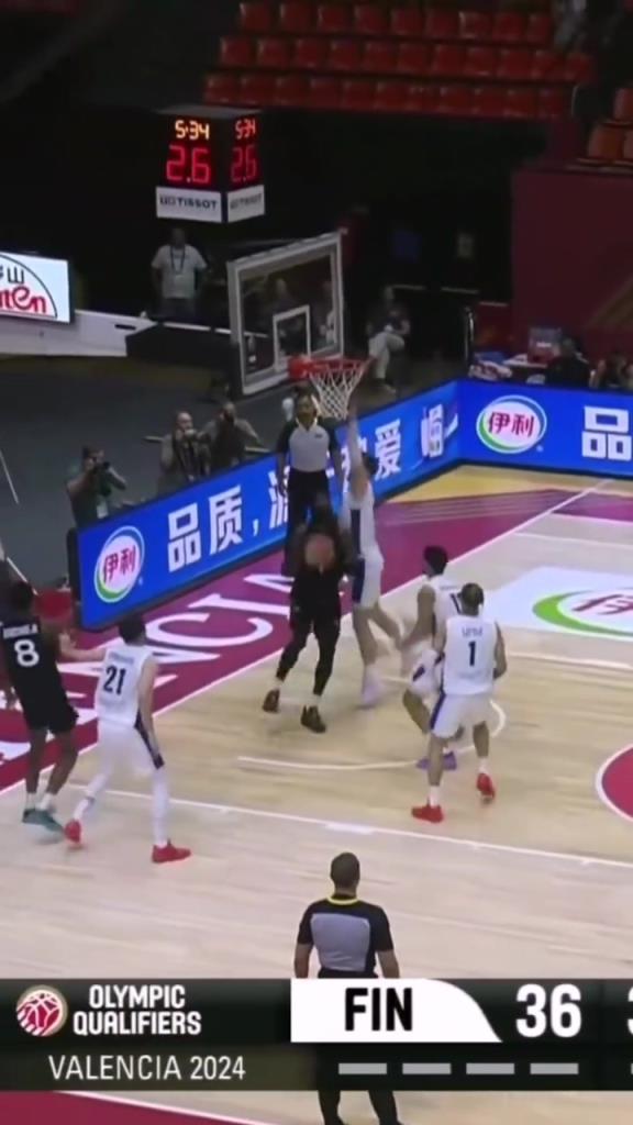 顶级中锋具象化!艾顿在国际赛场上简直就是无解大杀器