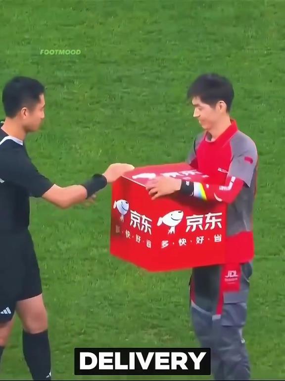 各种开球方式层出不穷！你印象最深的是哪一个？
