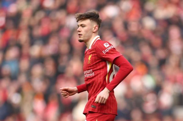 球员集锦:红军防线新希望!欧冠单防过姆巴佩的男孩