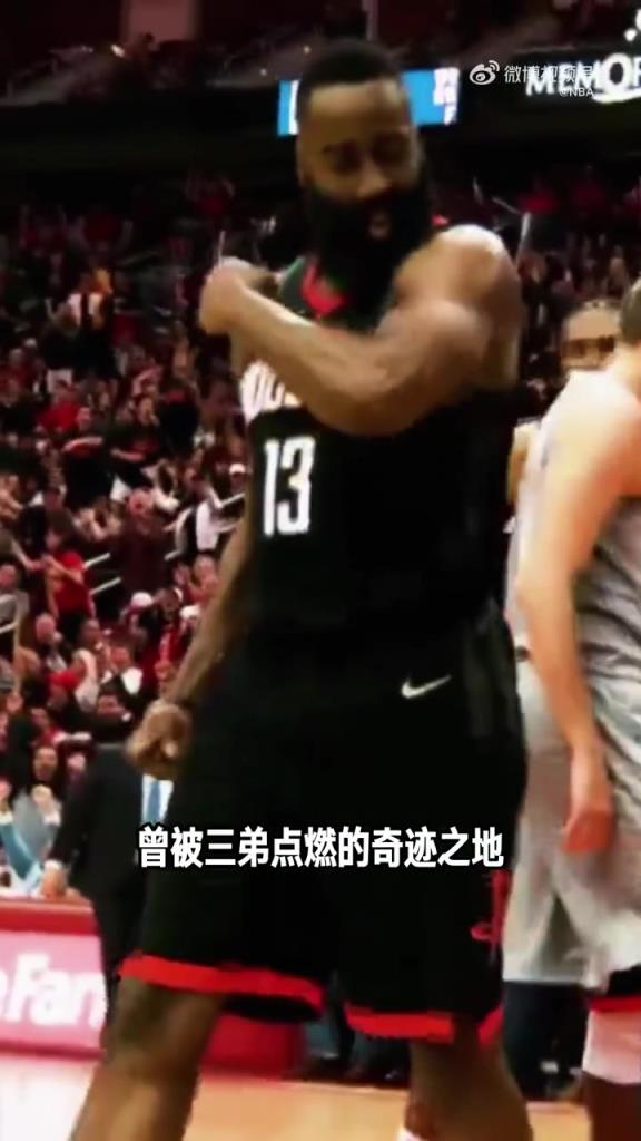 物是人非!十三载光阴流转,俄城的风暴从青涩到成熟