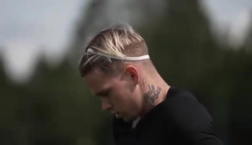 唏嘘啊!名场面:弟媳捏了捏穆德里克强壮的肌肉!