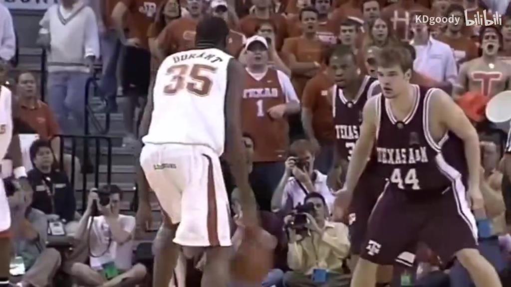 历史级天赋!KD大学时期集锦!模板麦迪,进攻端予取予求!