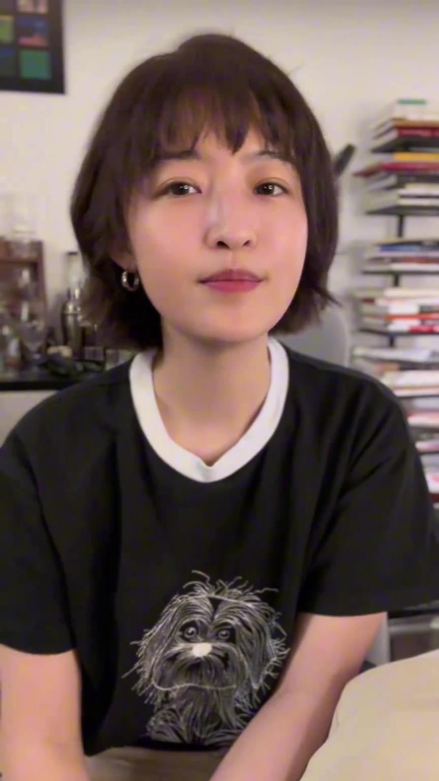 前足球主持杨茗茗:我为啥抑郁症?有男生表白时说爸妈不要我了…