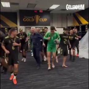 夏天的大赢家!阿吉雷带领墨西哥赢得金杯赛后跳舞!