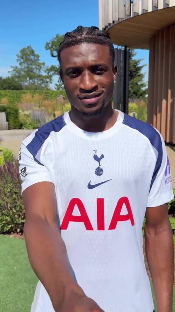 哪个天才想出这么拍视频的?范德文和库杜斯正式握手和解!