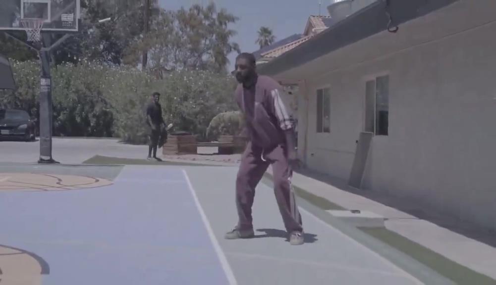 凯里·欧文在十字韧带受伤后即将重返赛场?