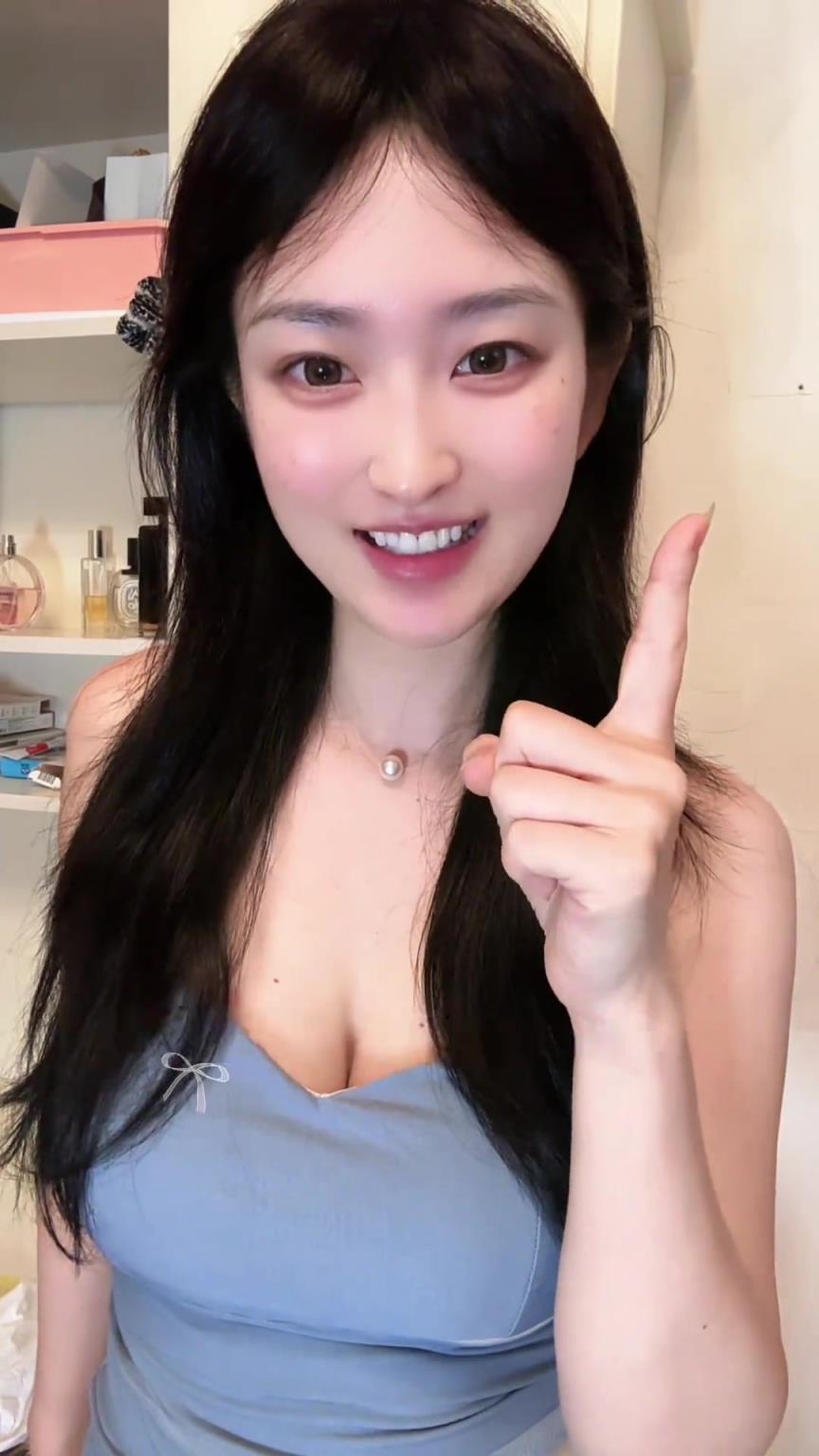 美女球迷评杨瀚森夏联首秀:助攻比篮板还多 我们真的是小约基奇