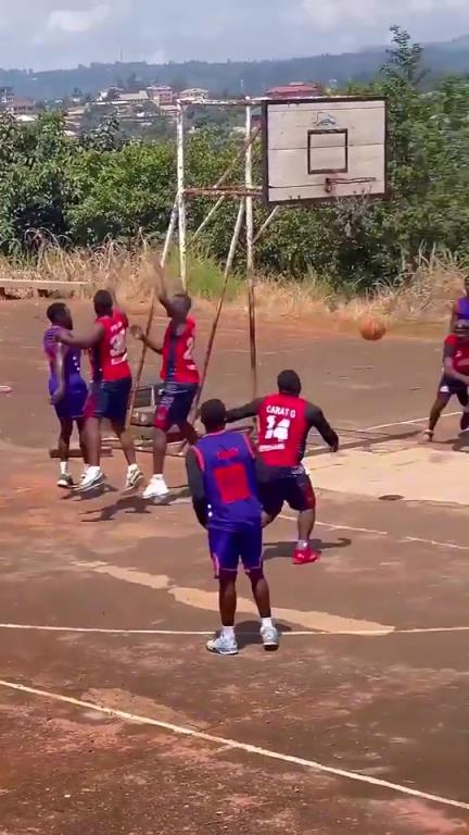 虽然球场不行 但水平是真可以啊