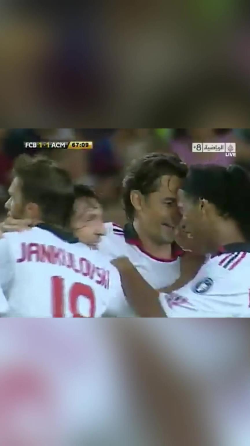 九爷的天外飞仙!2010年甘伯杯37岁的因扎吉高难度凌空破门!