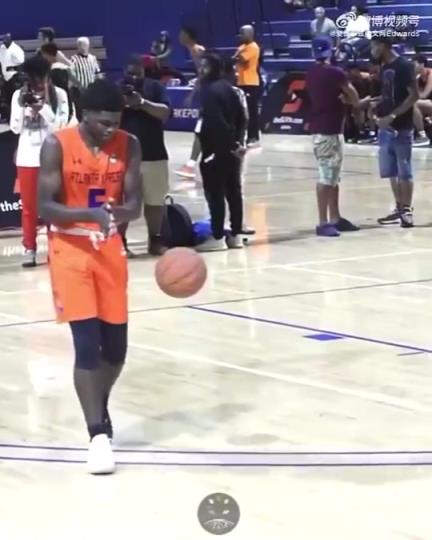 爱德华兹大学时期这表现,妥妥的状元秀啊!