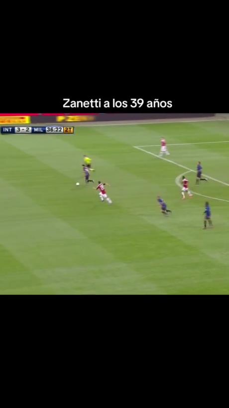 瞠目!当年米兰德比进行到80多分钟,小将萨内蒂来了一次全场奔袭